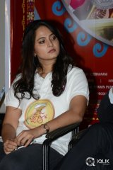 Size Zero Movie Press Meet